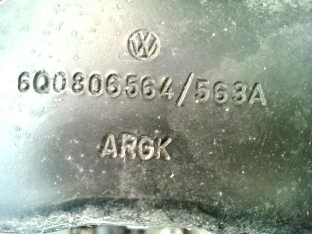 bontott VW POLO IV Első Lökhárító Merevítő (Fém)