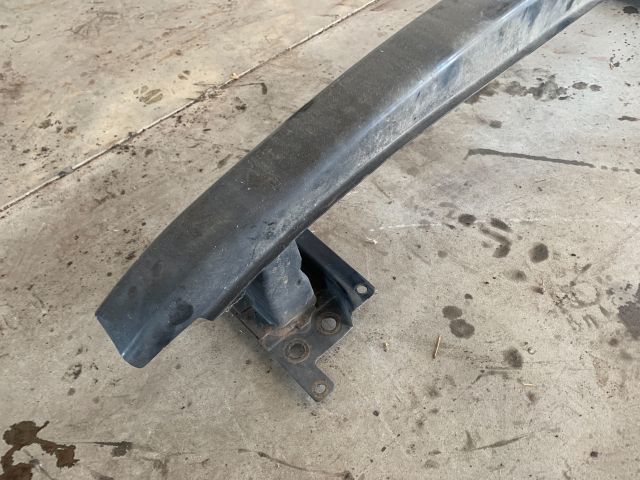 bontott VW POLO IV Első Lökhárító Merevítő (Fém)