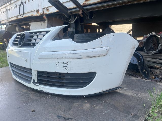 bontott VW POLO IV Első Lökhárító (Részeivel)