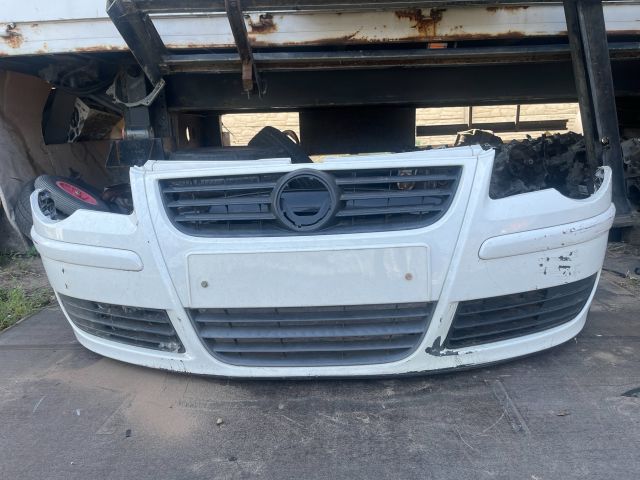 bontott VW POLO IV Első Lökhárító (Részeivel)