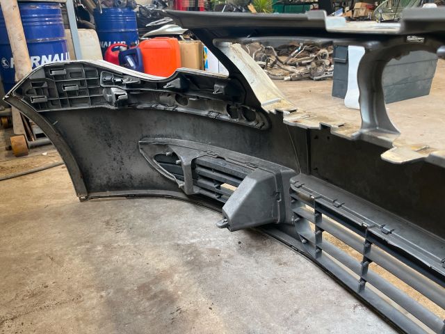 bontott VW POLO IV Első Lökhárító (Részeivel)