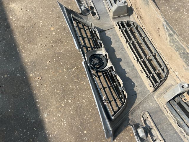 bontott VW POLO IV Első Lökhárító (Üresen)