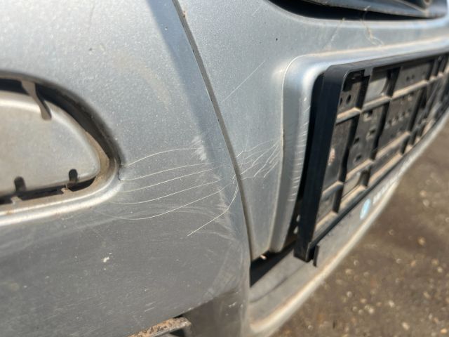 bontott VW POLO IV Első Lökhárító (Üresen)