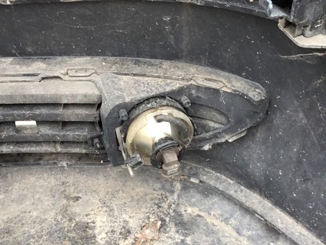 bontott VW POLO IV Első Lökhárító (Üresen)