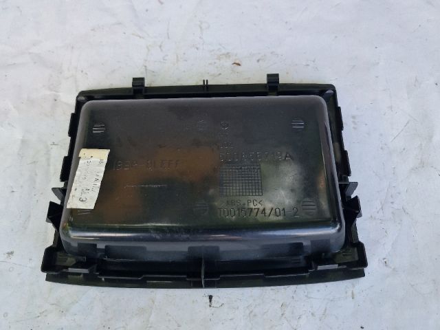 bontott VW POLO IV Első Tároló Rekesz