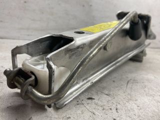 bontott VW POLO IV Emelő