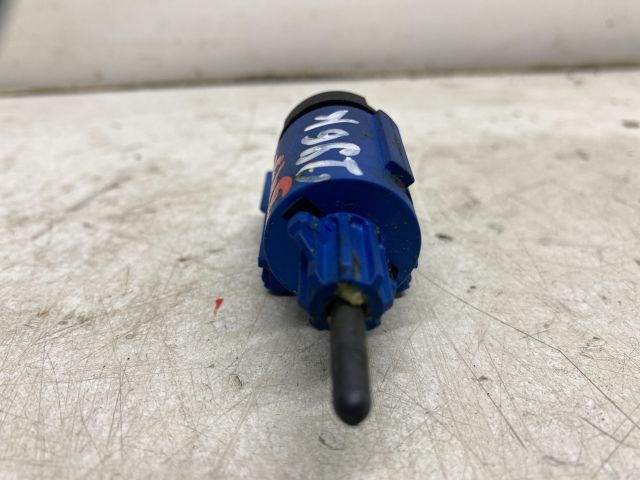 bontott VW POLO IV Fék Pedál Kapcsoló