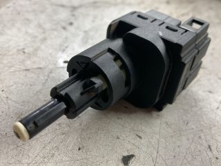 bontott VW POLO IV Fék Pedál Kapcsoló