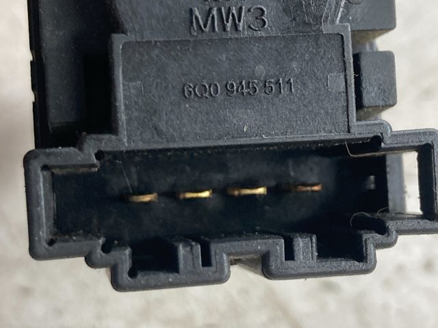 bontott VW POLO IV Fék Pedál Kapcsoló