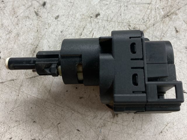 bontott VW POLO IV Fék Pedál Kapcsoló