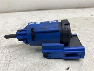 bontott VW POLO IV Fék Pedál Kapcsoló