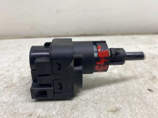 bontott VW POLO IV Fék Pedál Kapcsoló