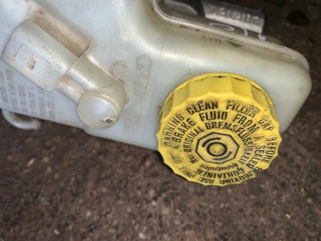 bontott VW POLO IV Fékfolyadék Tartály