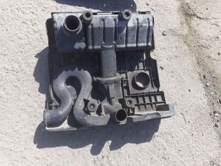 bontott VW POLO IV Felső Hűtőburkolat