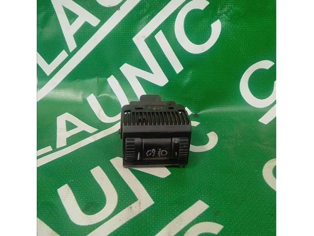 bontott VW POLO IV Fényszórómagasság Állító Kapcsoló