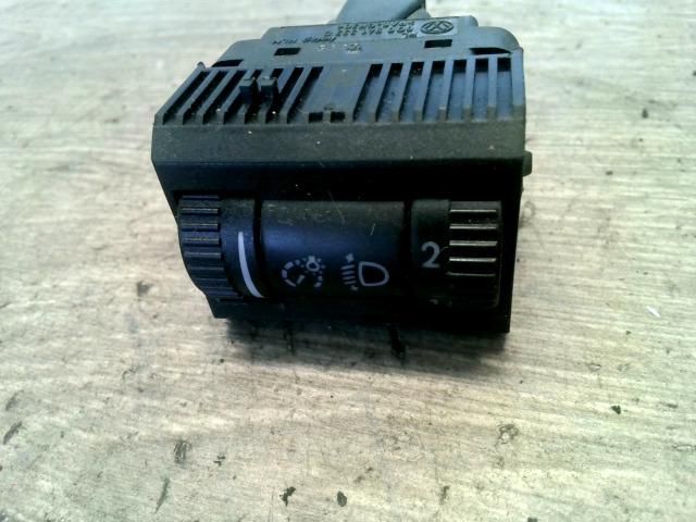 bontott VW POLO IV Fényszórómagasság Állító Kapcsoló