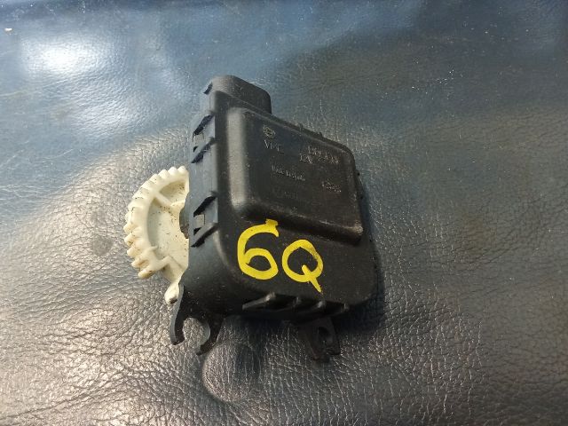 bontott VW POLO IV Fűtés Állító Motor