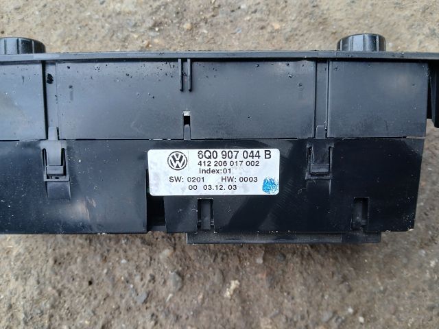 bontott VW POLO IV Fűtéskapcsoló (digit klímás)