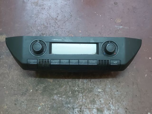 bontott VW POLO IV Fűtéskapcsoló (digit klímás)