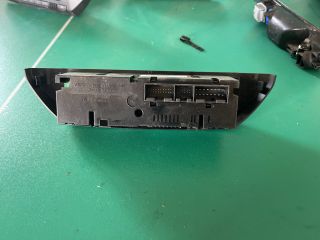 bontott VW POLO IV Fűtéskapcsoló (digit klímás)