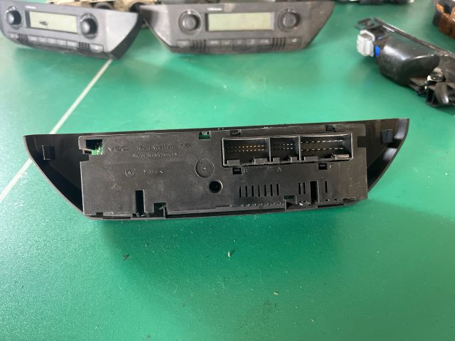 bontott VW POLO IV Fűtéskapcsoló (digit klímás)