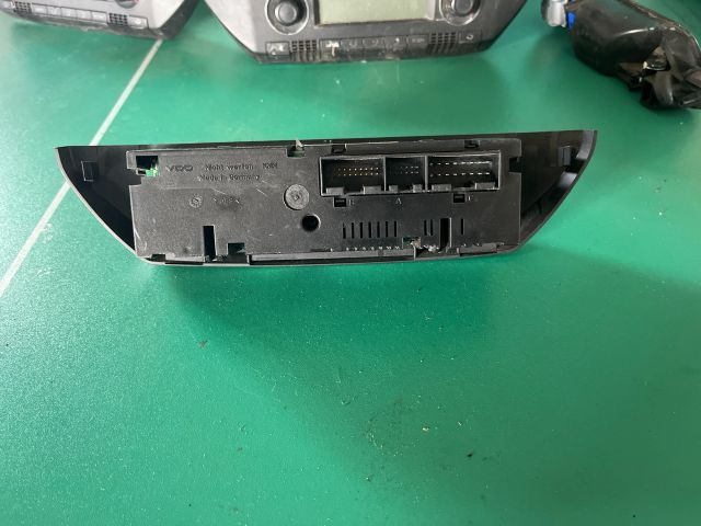 bontott VW POLO IV Fűtéskapcsoló (digit klímás)