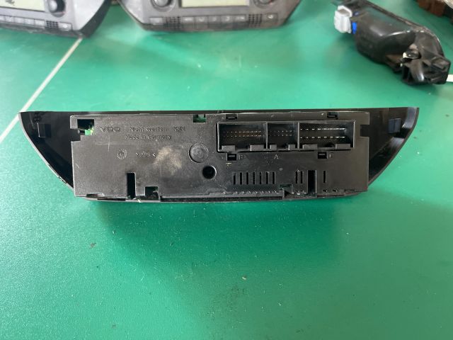 bontott VW POLO IV Fűtéskapcsoló (digit klímás)