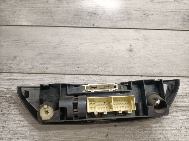 bontott VW POLO IV Fűtéskapcsoló (manuális klímás)