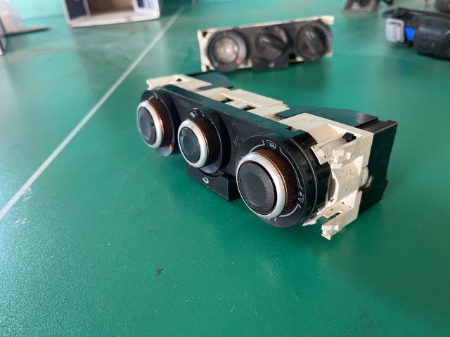 bontott VW POLO IV Fűtéskapcsoló (Nem klímás)