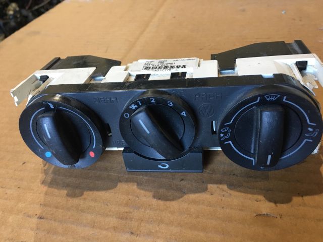 bontott VW POLO IV Fűtéskapcsoló (Nem klímás)