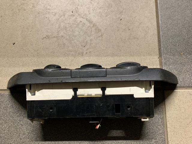 bontott VW POLO IV Fűtéskapcsoló (Nem klímás)