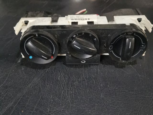 bontott VW POLO IV Fűtéskapcsoló (Nem klímás)