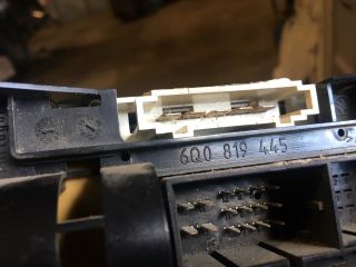 bontott VW POLO IV Fűtéskapcsoló (Nem klímás)