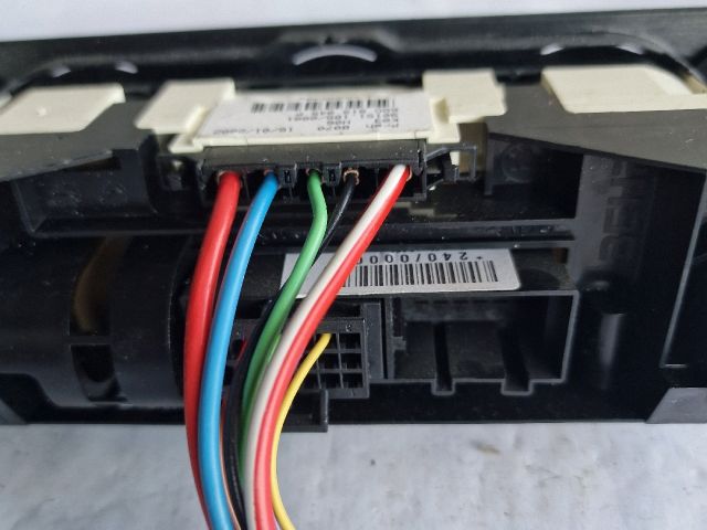 bontott VW POLO IV Fűtéskapcsoló (Nem klímás)