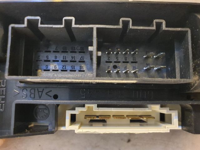 bontott VW POLO IV Fűtéskapcsoló (Nem klímás)