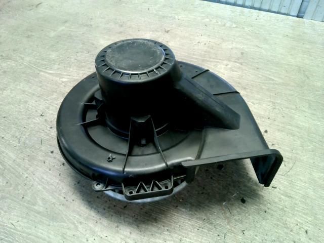 bontott VW POLO IV Fűtőmotor (Nem klímás)