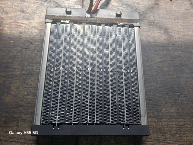 bontott VW POLO IV Fűtőradiátor (Elektromos)