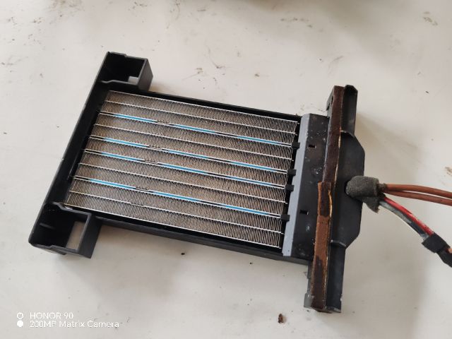 bontott VW POLO IV Fűtőradiátor (Elektromos)