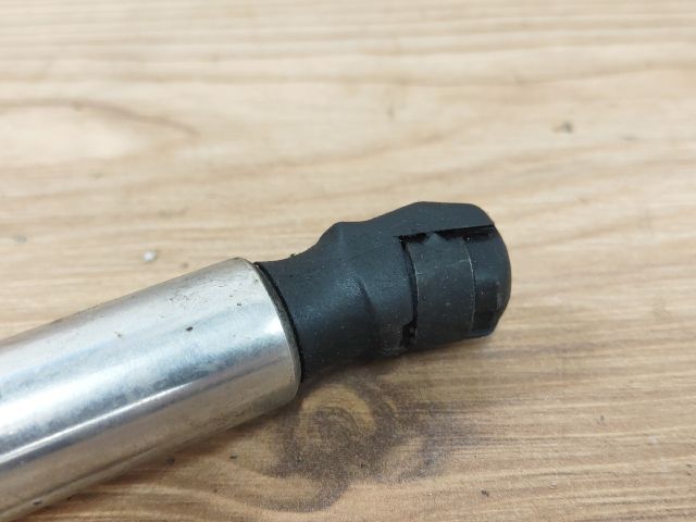 bontott VW POLO IV Gázrugós Kitámasztó Teleszkóp Motorháztető Bal