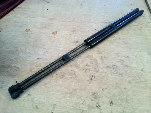 bontott VW POLO IV Gázrugós Kitámasztó Teleszkóp Pár Csomagtérajtó