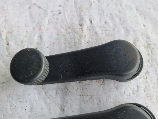 bontott VW POLO IV Hátsó Ablaktekerő Kar