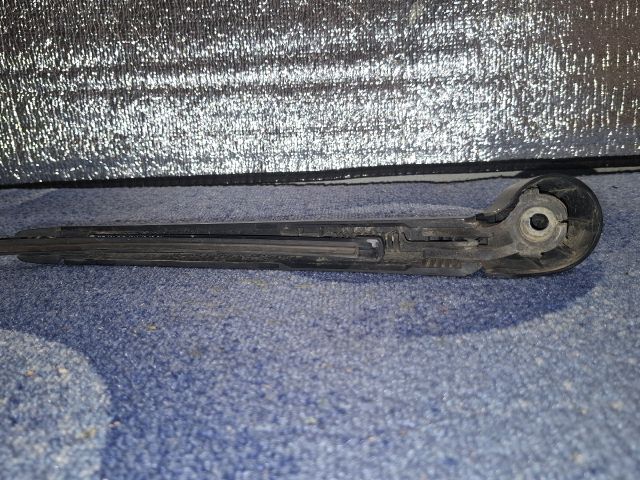 bontott VW POLO IV Hátsó Ablaktörlő Kar