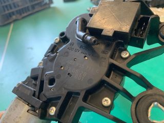 bontott VW POLO IV Hátsó Ablaktörlő Motor