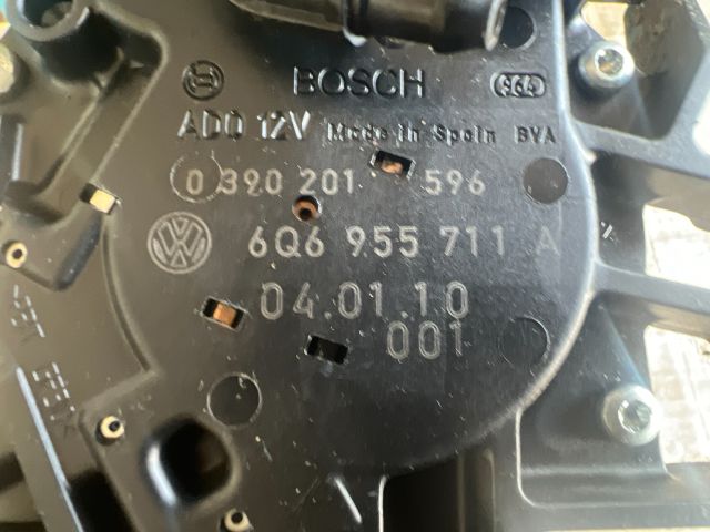 bontott VW POLO IV Hátsó Ablaktörlő Motor