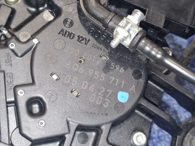 bontott VW POLO IV Hátsó Ablaktörlő Motor