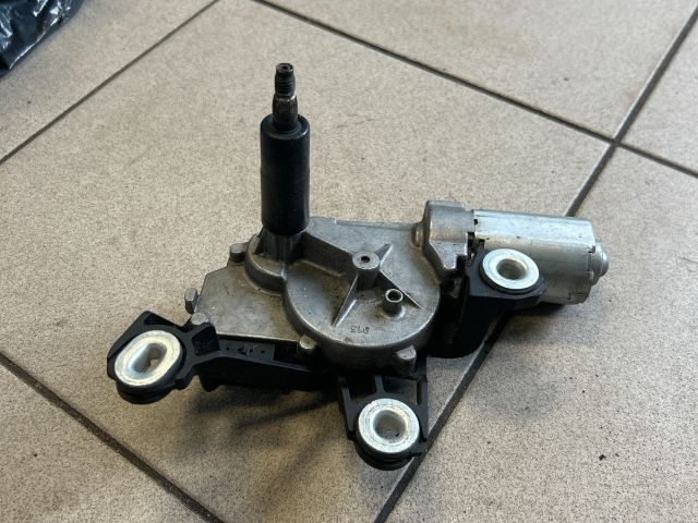 bontott VW POLO IV Hátsó Ablaktörlő Motor