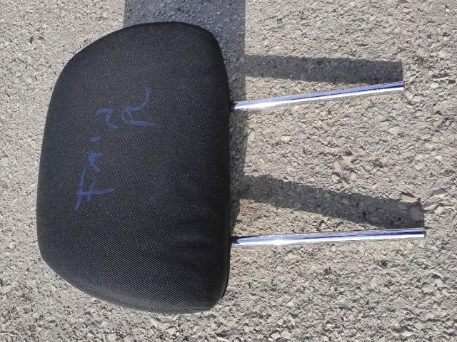 bontott VW POLO IV Hátsó Fejtámla