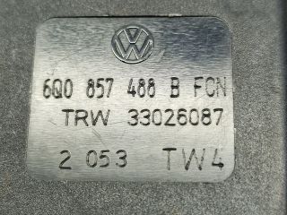 bontott VW POLO IV Hátsó középső Biztonsági Öv Csat