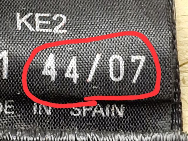 bontott VW POLO IV Hátsó középső Biztonsági Öv