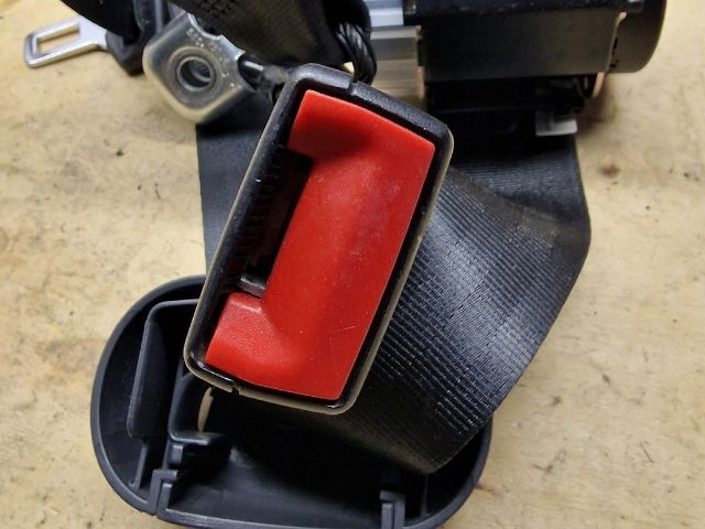 bontott VW POLO IV Hátsó középső Biztonsági Öv